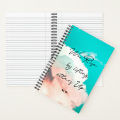 Wir erheben uns, indem wir andere aufheben. notizblock (Innen)