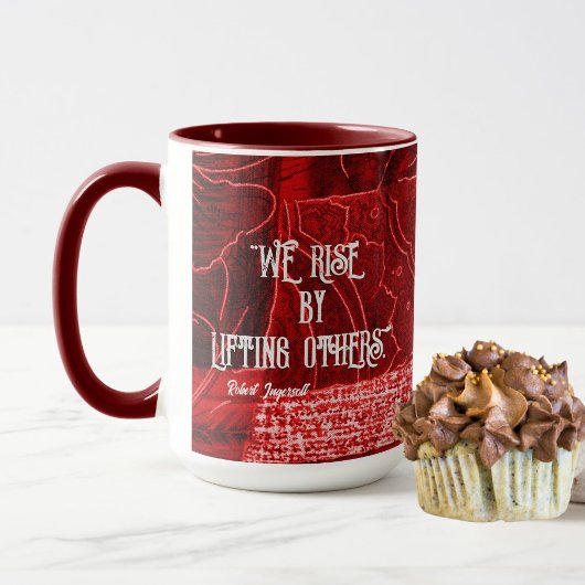 "Wir erheben uns, indem wir andere heben" Zwei-Tas Tasse