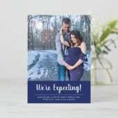 Wir erwarten die Ankündigung von Foto Blue Pregnan (Stehend Vorderseite)