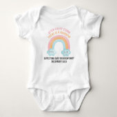 Wir erwarten unser Rainbow Baby Baby Strampler (Vorderseite)