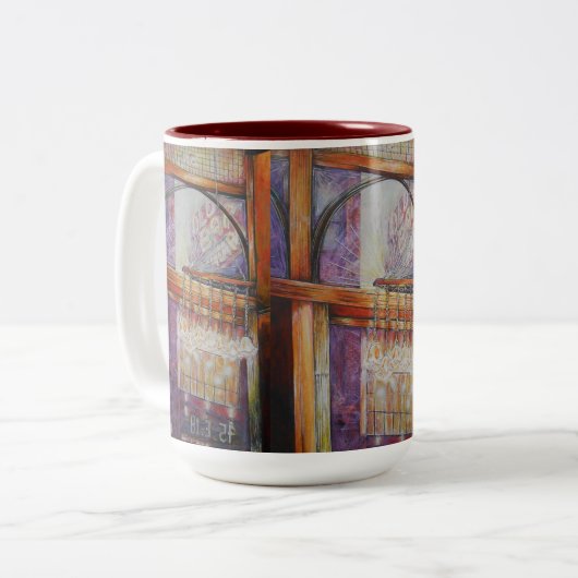 Wir fliegen alle Motten um das gleiche Licht. Zweifarbige Tasse (Vorderseite Links)