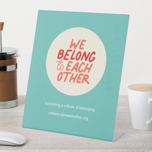 Wir gehören einander an - Zählerzeichen (Minze) Sockelschild (In Situ)