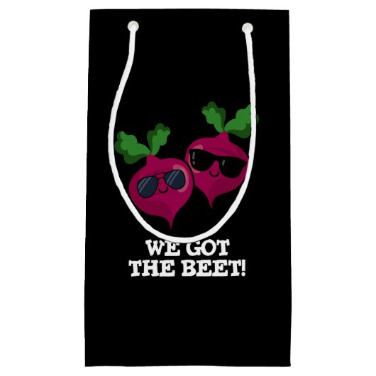 Wir Got die Beet Funny Veggie Pun Dark BG Kleine Geschenktüte (Vorderseite)