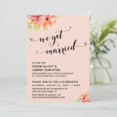 Wir Got Verheiratet Hearts Script Blush Florals Einladung (Stehend Vorderseite)