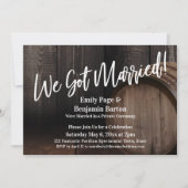 Wir Got Verheiratet! Lässige Handschrift Wood Barr Einladung (Vorderseite)