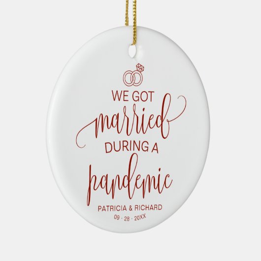 Wir Got Verheiratet während einer Pandemie Elegant Keramik Ornament (Rechts)