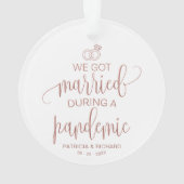 Wir Got Verheiratet während einer Pandemie Elegant Ornament (Rückseite)
