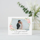 Wir Got Verheiratete florale Elopted Ankündigung Postkarte (Stehend Vorderseite)