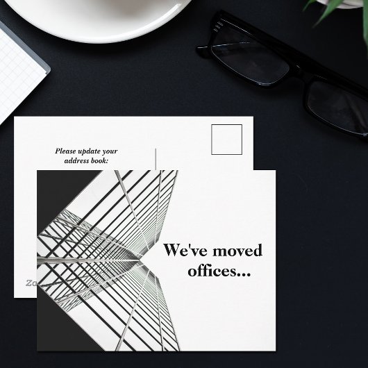 Wir haben das Geschäft im Büro Schwarz-weiß versch Ankündigungspostkarte