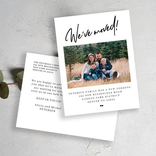 Wir haben das moderne, einfache Foto verschoben Ankündigungspostkarte