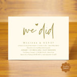 Wir haben das moderne Hochzeitstreffen Empfang Din Einladung<br><div class="desc">Markieren Sie den Anfang Ihres Lebens mit Eleganz mit unserer zeitgenössischen gelben goldgelben Empfang-Dinner-Party-Einladungskarte, "We did". Diese Einladung eignet sich perfekt für Paare, die ihren fröhlichen Anlass ausdehnen und mit einem Hauch von Verspieltheit die Bühne für eine unvergessliche Veranstaltung geben. Das zeitlose Design des Drehbuchs verleiht Ihren Festlichkeiten eine Touch...</div>