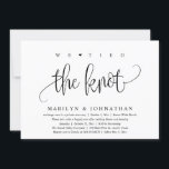 Wir haben das Party zum Hochzeitsessen, das Abende Einladung<br><div class="desc">Markieren Sie den Anfang Ihres Lebens mit Eleganz mit unserer zeitgenössischen Schwarz-Weiß-Hochzeitsfeier Einladungskarte "Wir binden den Knoten". Diese Einladung eignet sich perfekt für Paare, die ihren fröhlichen Anlass ausdehnen und mit einem Hauch von Verspieltheit die Bühne für eine unvergessliche Veranstaltung geben. Das zeitlose Design des Drehbuchs verleiht Ihren Festlichkeiten eine...</div>
