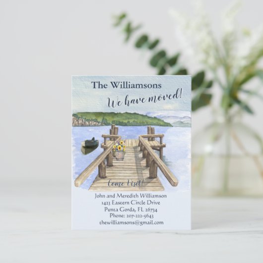 Wir haben den Seebootsteg verschoben Ankündigung (Stehend Vorderseite)