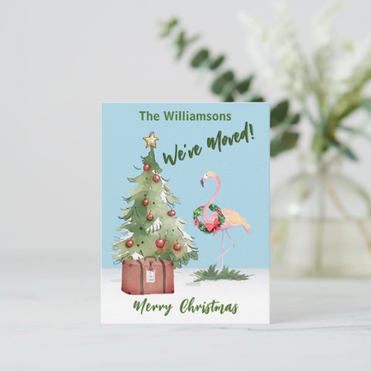 Wir haben den Weihnachtsbaum der Rentiere umgezoge Ankündigungspostkarte (Stehend Vorderseite)