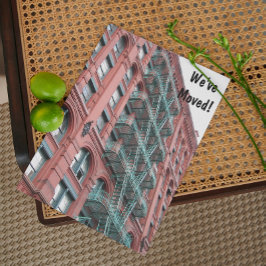 Wir haben die Ankündigung, das Gebäude zu verschie Ankündigungspostkarte