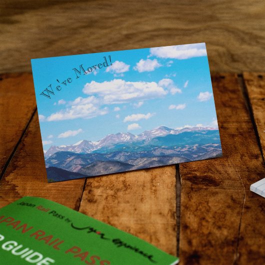 Wir haben die Berge neu angekündigt Ankündigungspostkarte