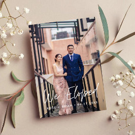 Wir haben ein minimalistisches Script-Foto für die Ankündigung