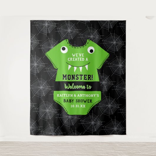 "Wir haben ein Monster geschaffen" Halloween-Kinde Wandteppich (Vorderseite)