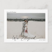 Wir haben eine elegante Script-Hochzeitsankündigun Postkarte (Vorderseite)