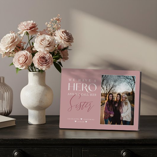 Wir haben einen Helden, den wir ihre Schwester Fot Fotoplatte