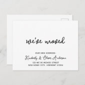 Wir haben neue Adresse Modern Calligrafy Moving Ankündigungspostkarte (Vorne/Hinten)
