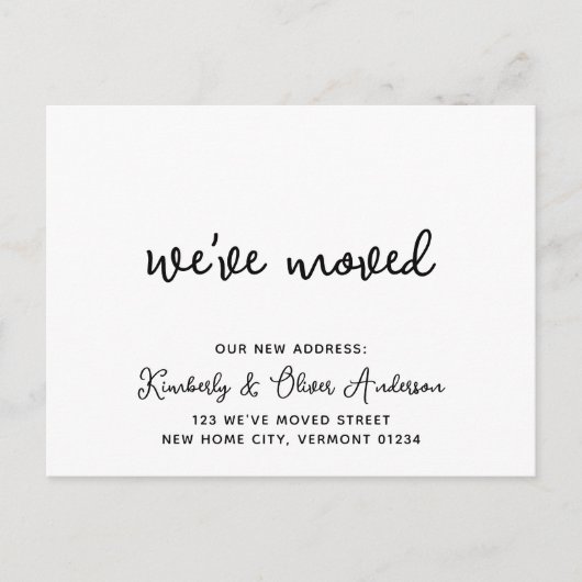 Wir haben neue Adresse Modern Calligrafy Moving Ankündigungspostkarte (Vorderseite)