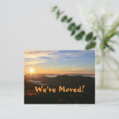 Wir haben uns bewegt! Änderung der Berg-Sonnenaufg Ankündigungspostkarte (Stehend Vorderseite)