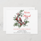 Wir haben uns bewegt, Holiday Wreath Red Kardinal Ankündigungspostkarte (Vorne/Hinten)