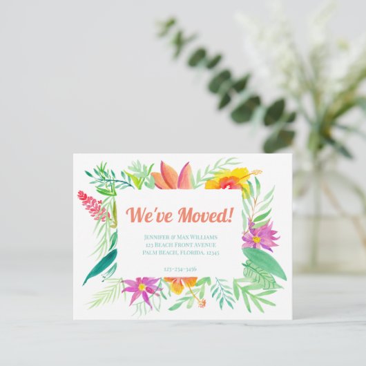 Wir haben uns bewegt! Tropische Blumenrahmen Ankündigungspostkarte (Stehend Vorderseite)