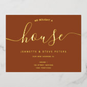 Wir kauften ein Haus Terracotta einfache Skript be Folie Einladungspostkarte (Vorderseite)