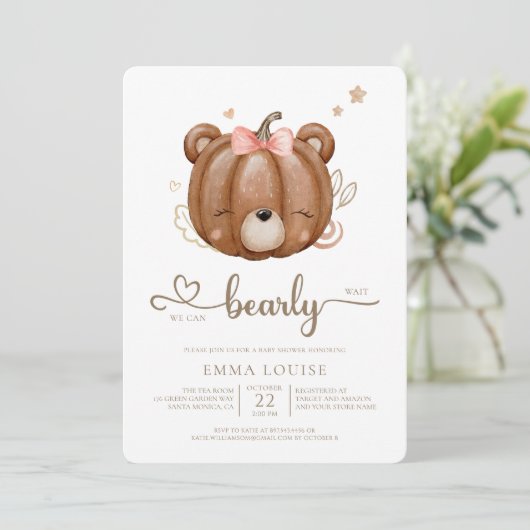 Wir können frühzeitig ein kleines Kürbiskindermädc Einladung (Stehend Vorderseite)