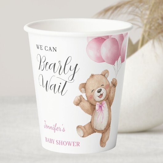 Wir können kaum warten Mädchen Teddy Bär Baby Show Pappbecher