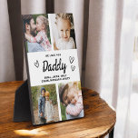 Wir Liebe Sie Daddy Modern Foto Collage Fotoplatte<br><div class="desc">Die Daddy We Liebe You Heart Modern Foto Collage Plaque ist ein berührendes und personalisiertes Geschenk, das Ihre Liebe für Ihren Vater zeigt. Diese hübsch gestaltete Gedenktafel besticht durch eine herzförmige Collage aus Foto, mit der Sie Ihre Lieblingsfamilienfotos in einem modernen und stilvollen Layout hinzufügen können. Die herzliche "Wir Liebe...</div>
