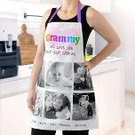 Wir Liebe Sie Grammy bunt kühl 6 Foto Collage Schürze<br><div class="desc">"Wir Liebe dir Grammy und deine Kochkunst." Sie liebt jede Minute mit ihren Enkelkindern. Genießen Sie kulinarische Abenteuer, wenn sie diese elegante, raffinierte, einfache und moderne Schürze trägt. Ein spielerisches, skurriles, stilvolles visuelle mit bunten Regenbogenfarben, kühlem Typografie und handgeschriebener schwarzer Typografie überlagert ein weiches, hellrosa Herz und einen weißen Hintergrund....</div>