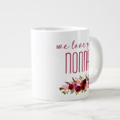 Wir Liebe Sie Nonna Burgund Floral Jumbo-Tasse (Vorderseite Rechts)