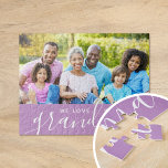 Wir Liebe Sie Oma Custom Foto Geschenk | LILA Puzzle<br><div class="desc">Benutzerdefinierte Druckrätsel personalisiert mit Ihrem Foto und Text. Fügen Sie Ihrer Mutter oder Großmutter ein besonderes Foto zum Muttertag hinzu. Text liest "Wir Liebe Sie Oma" oder passen Sie es mit Ihrer eigenen Nachricht an. Verwenden Sie die Designtools, um mehr Fotos hinzuzufügen, die Hintergrundfarbe zu ändern und die Textfarben und...</div>