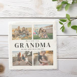 Wir Liebe Sie Oma Personalisiert 4 FotoCollage Steinuntersetzer<br><div class="desc">Sagen wir,  wir Liebe Sie an Oma mit einem personalisierten Geschenkstein Untersetzer mit 4 Ihrer Lieblings-Fotos und Enkel-Kinder-Namen und . Alle Texte in diesem Design können bearbeitet werden,  sodass Sie Ihre eigene Nachricht oder Ihren eigenen Text hinzufügen können. Erhältlich in verschiedenen Farben,  Stilen und Produkten.</div>
