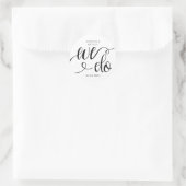 Wir machen ein einfaches, minimalistisches Skript Runder Aufkleber (Tasche)