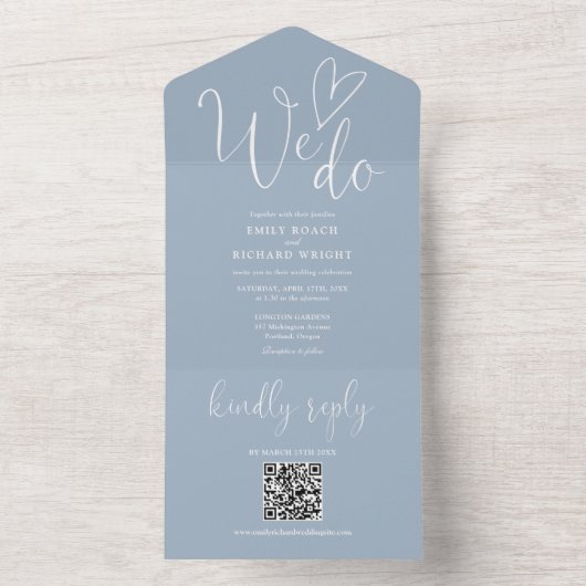 Wir machen Liebe Herz QR Code Dusty Blue Wedding All In One Einladung (Innen Boden)