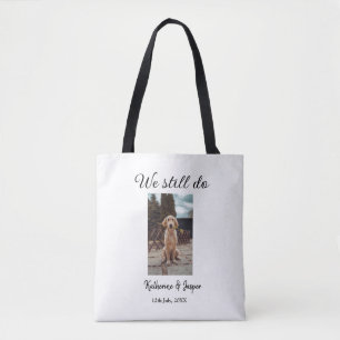 Wir machen noch Ehepaar Foto Name Datum sim Tasche