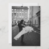 Wir machen noch immer eine elegante Kalligraphie-V Einladung (Rückseite)