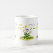 Wir müssen unseren Garten kultivieren Kaffeetasse (Mittel)