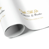 Wir sagen immer noch Partner Name Datum Champagner Geschenkpapier (Rolleneckpunkt)