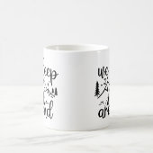 Wir schlafen um Funny herum Kaffeetasse (Mittel)