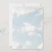 Wir sind auf Cloud Nine Blue Clouds Baby Dusche Einladung (Rückseite)