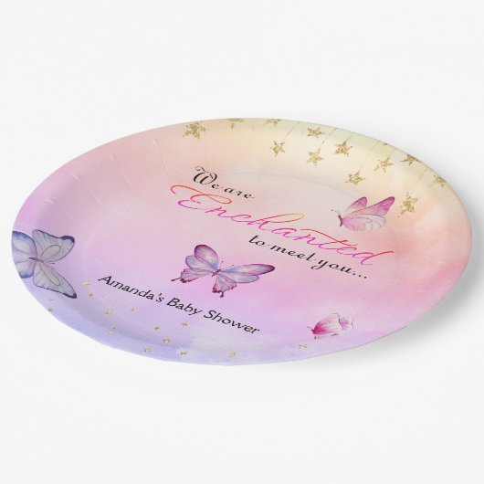 Wir sind bezaubert, Sie mit einer Schmetterlingswa Pappteller (Schrägansicht)