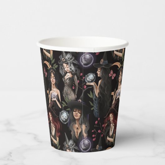 Wir sind die Töchter von Hexen, die man nicht bren Pappbecher (Rechts)