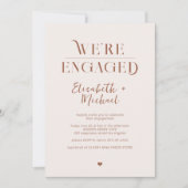 Wir sind eine Verlobte Retro-Minimalistische Begeg Einladung (Vorderseite)