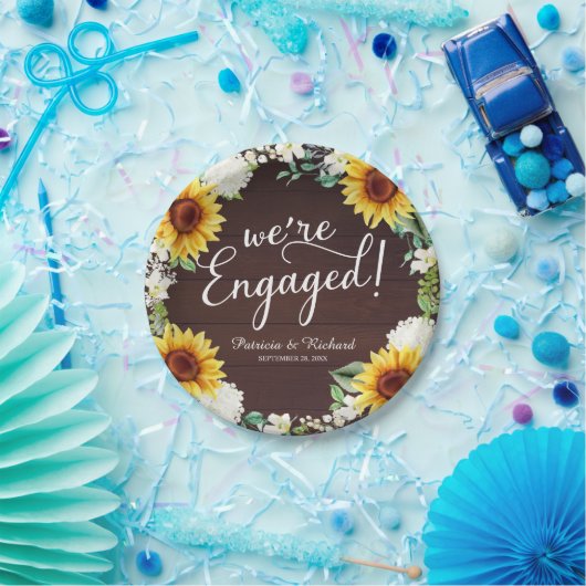 Wir sind eine Verlobte Rustikal Sunflowers Engagem Pappteller (Party)