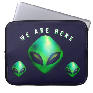 "Wir sind hier" grüner Alien-Kopf Laptopschutzhülle